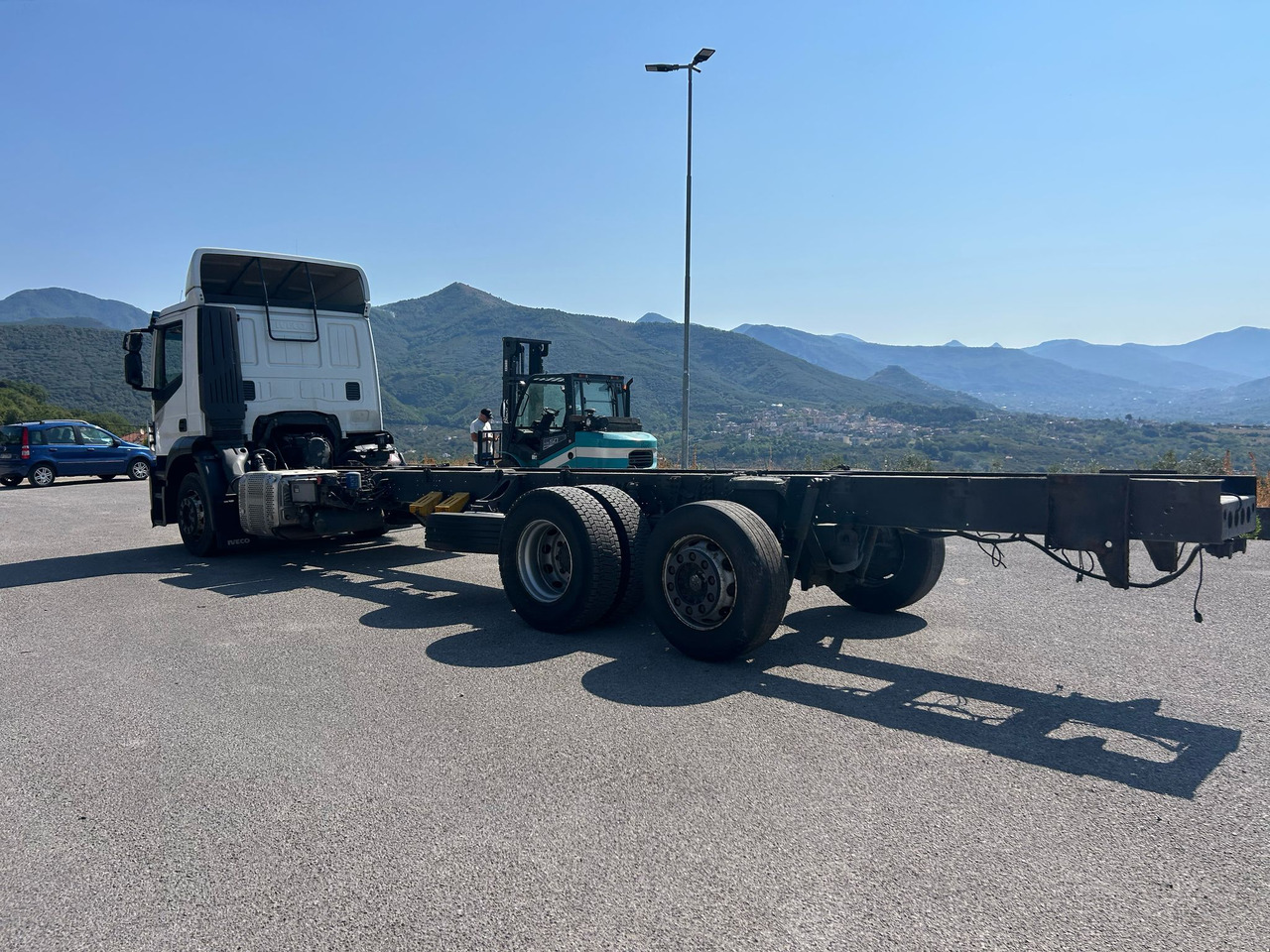 IVECO STRALIS AD 260S31 XP - Грузовик-шасси: фото 4 IVECO STRALIS AD 260S31 XP - Грузовик-шасси: фото 4