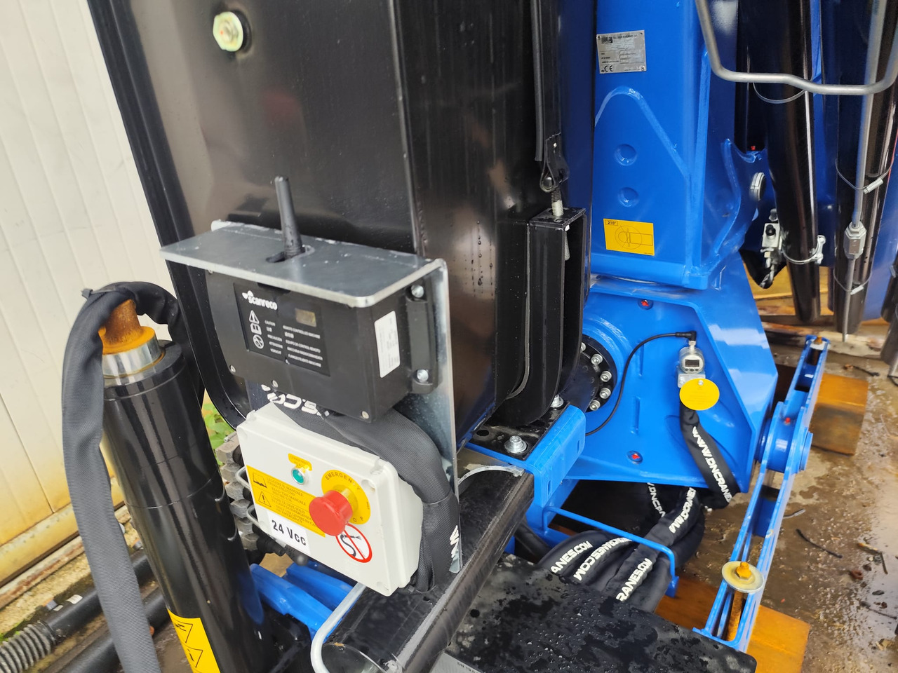 IVECO STRALIS AD 260S31 XP - Автоманипулятор: фото 3 IVECO STRALIS AD 260S31 XP - Автоманипулятор: фото 3