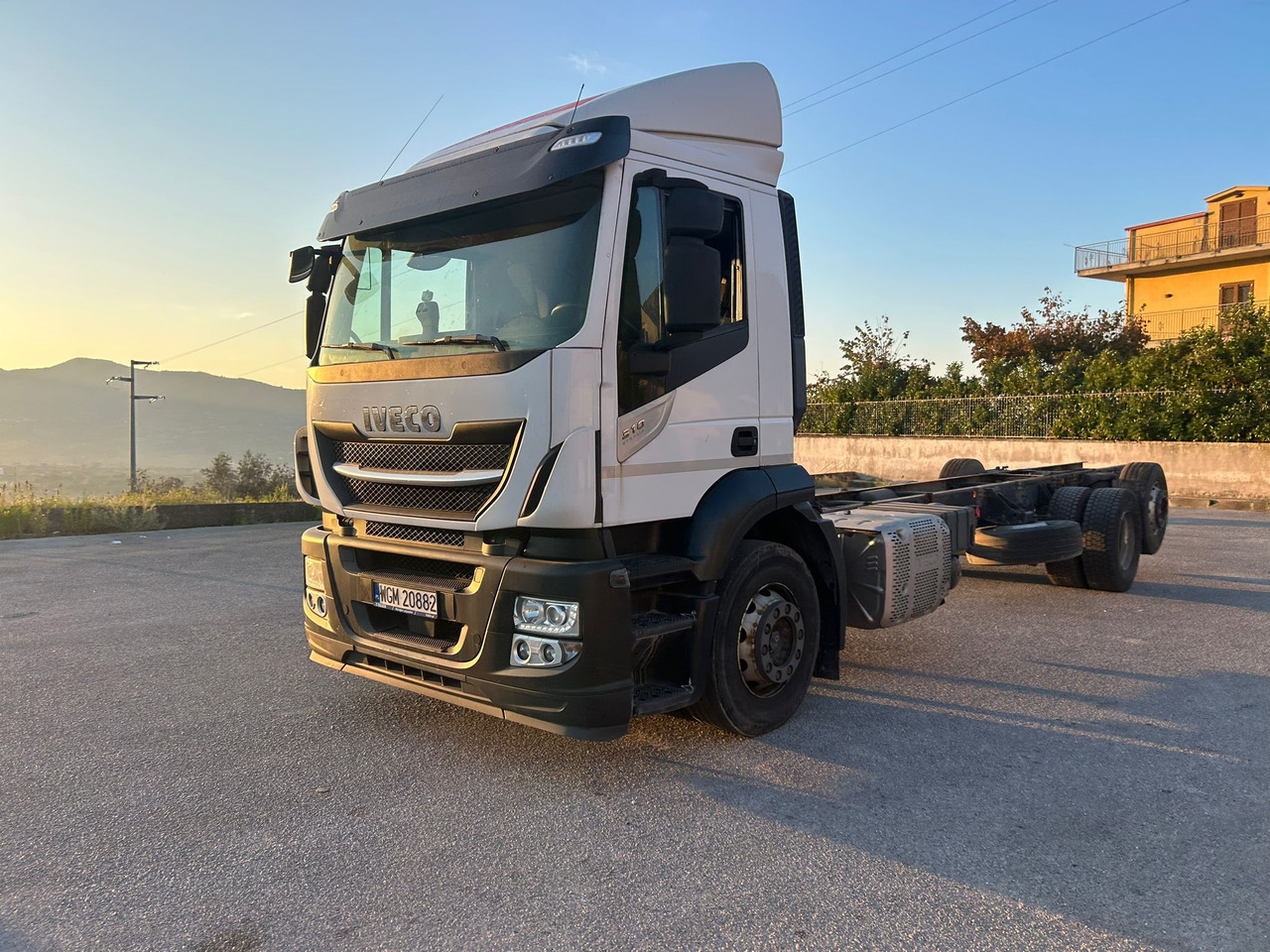 IVECO STRALIS AD 260S31 XP - Грузовик-шасси: фото 5 IVECO STRALIS AD 260S31 XP - Грузовик-шасси: фото 5