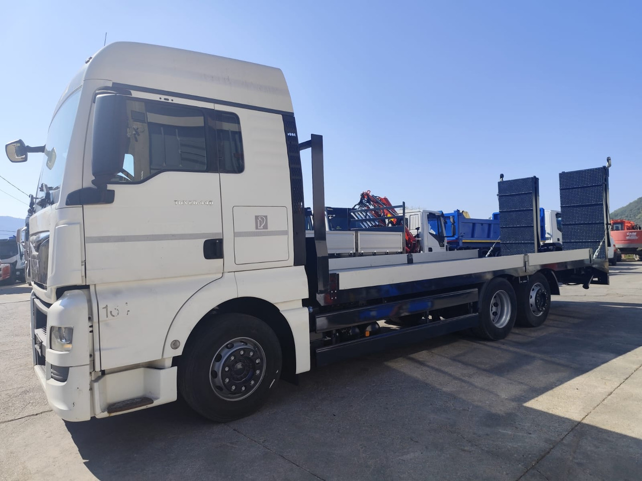 MAN TGX 26.440 - Грузовик бортовой/ Платформа: фото 2 MAN TGX 26.440 - Грузовик бортовой/ Платформа: фото 2