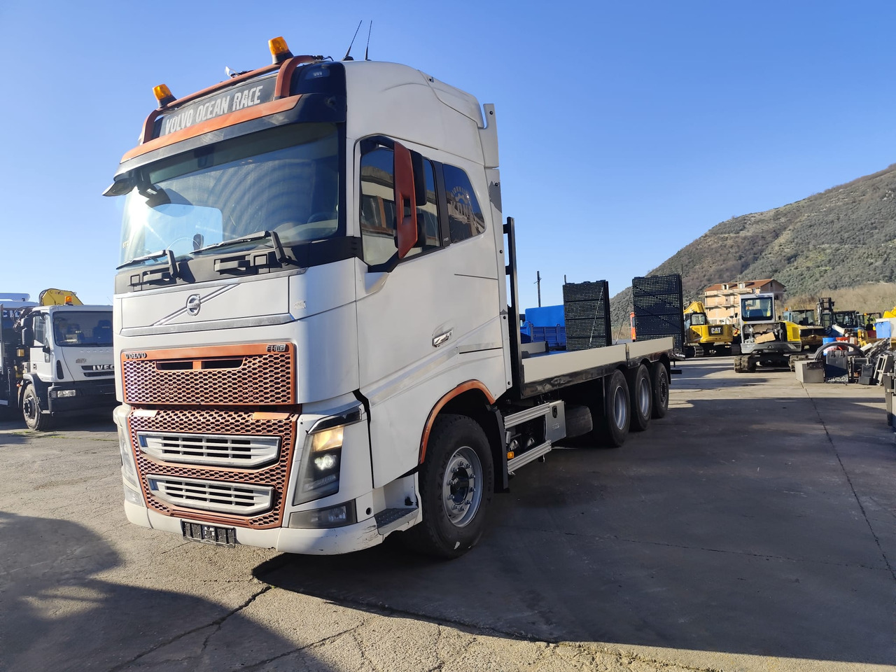 VOLVO FH16.660 - Грузовик бортовой/ Платформа: фото 1 VOLVO FH16.660 - Грузовик бортовой/ Платформа: фото 1