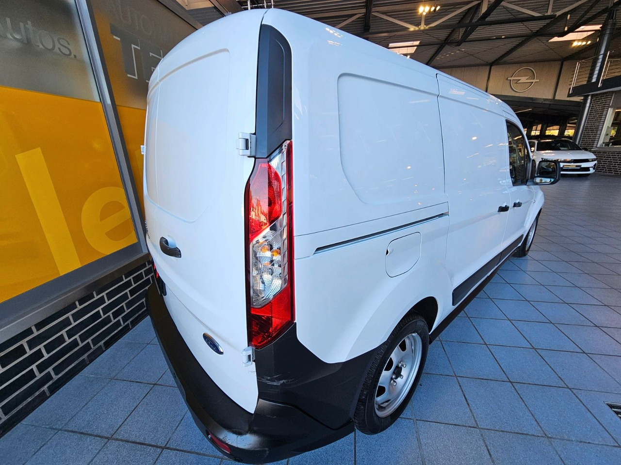 Ford Transit Connect Kasten lang - Легковой автомобиль: фото 5 Ford Transit Connect Kasten lang - Легковой автомобиль: фото 5