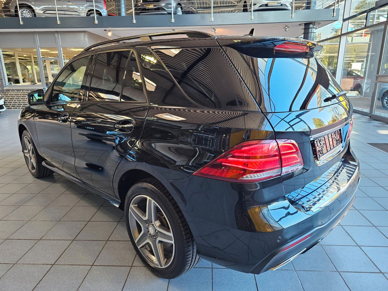 Mercedes-Benz GLE 350 d 4Matic AMG Line - Внедорожник: фото 5 Mercedes-Benz GLE 350 d 4Matic AMG Line - Внедорожник: фото 5