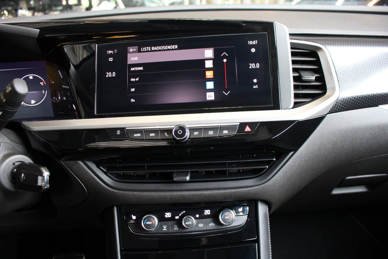 Внедорожник Opel Grandland  GS Line Navi Kamera LED Sitzheizung: фото 10