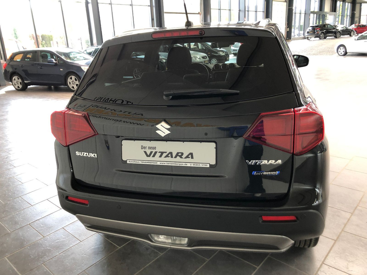 Suzuki Vitara 1.5 Hybrid Comfort+Automatik/ Panor.-Dach - Внедорожник: фото 4 Suzuki Vitara 1.5 Hybrid Comfort+Automatik/ Panor.-Dach - Внедорожник: фото 4