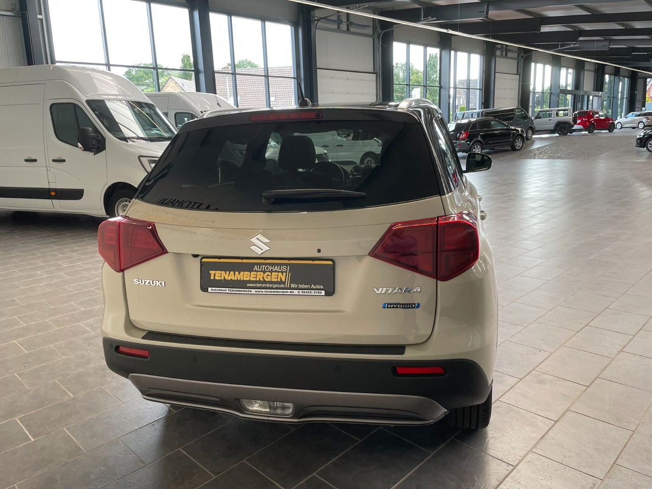 Suzuki Vitara 1.5 Mild-Hybrid Comfort+ 4x2 LED DAB+ ACC - Внедорожник: фото 4 Suzuki Vitara 1.5 Mild-Hybrid Comfort+ 4x2 LED DAB+ ACC - Внедорожник: фото 4