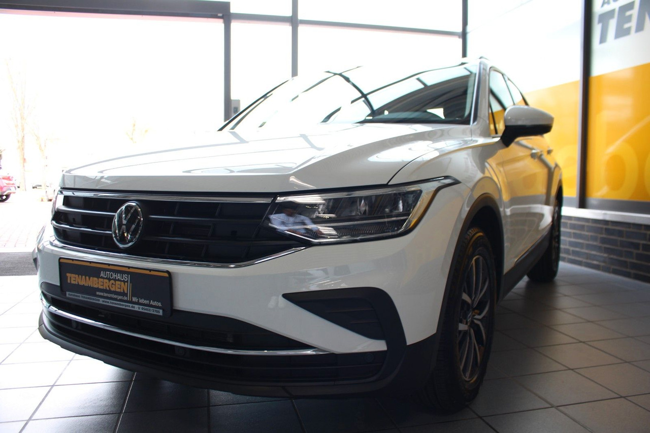 Volkswagen Tiguan Life DSG LED Kamera Navi AHK ACC - Внедорожник: фото 5 Volkswagen Tiguan Life DSG LED Kamera Navi AHK ACC - Внедорожник: фото 5