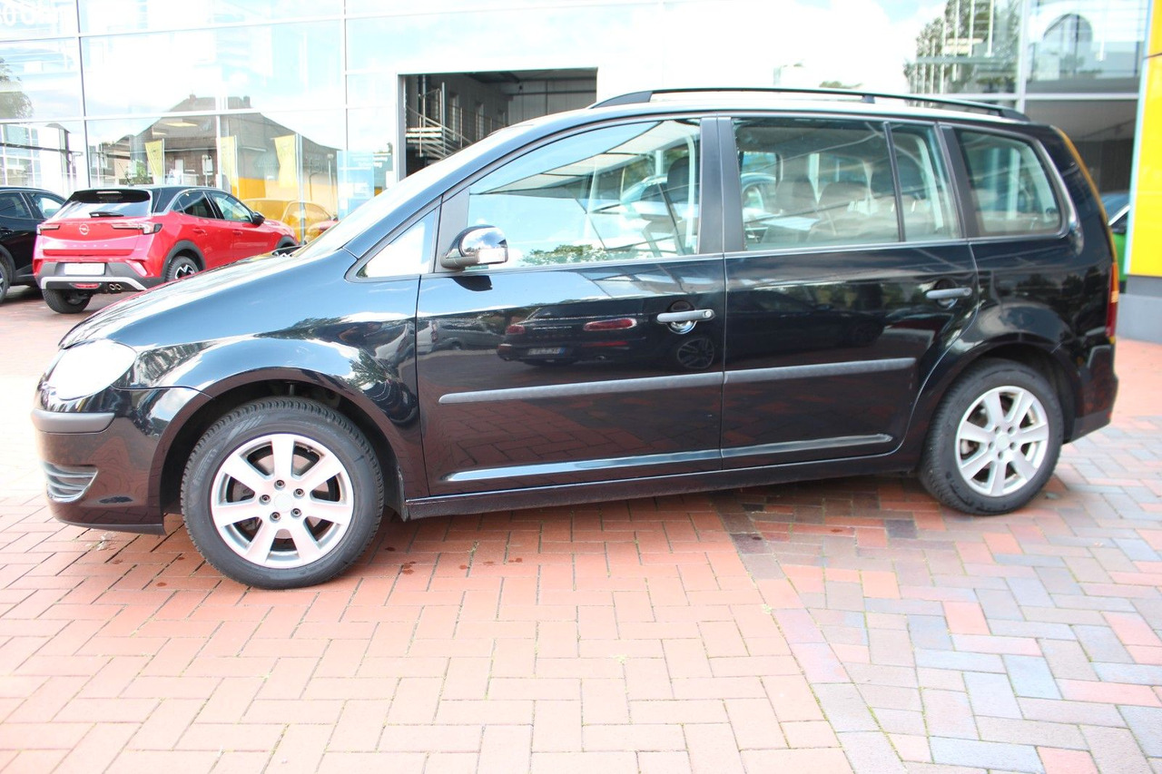 Volkswagen Touran Conceptline AHK 7 Sitze - Пассажирский фургон: фото 3 Volkswagen Touran Conceptline AHK 7 Sitze - Пассажирский фургон: фото 3