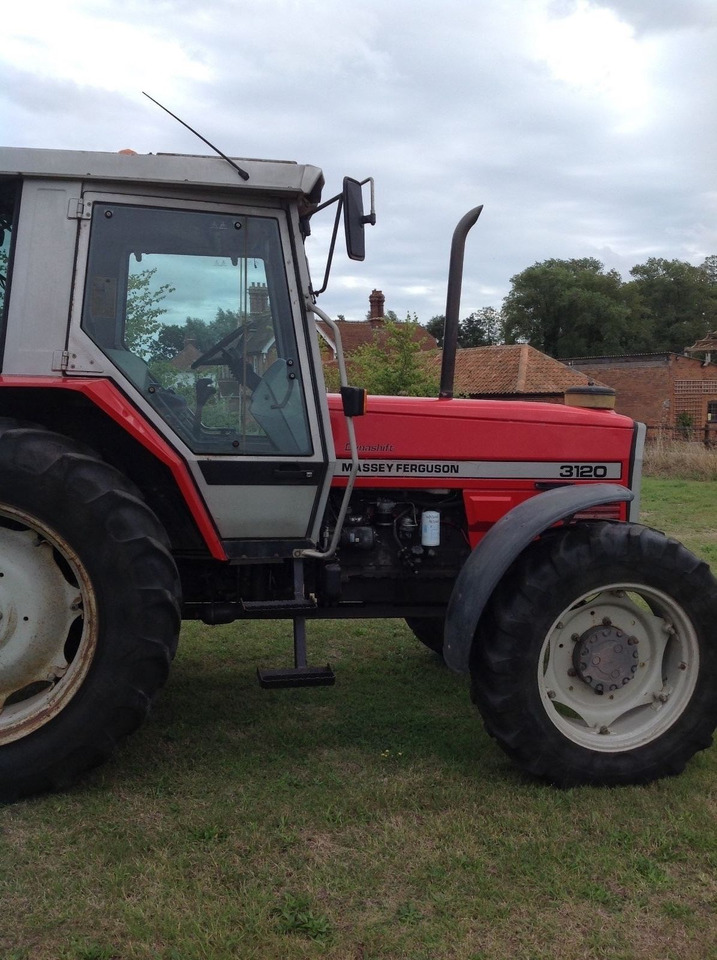 Massey Ferguson 3120 - Трактор: фото 3 Massey Ferguson 3120 - Трактор: фото 3