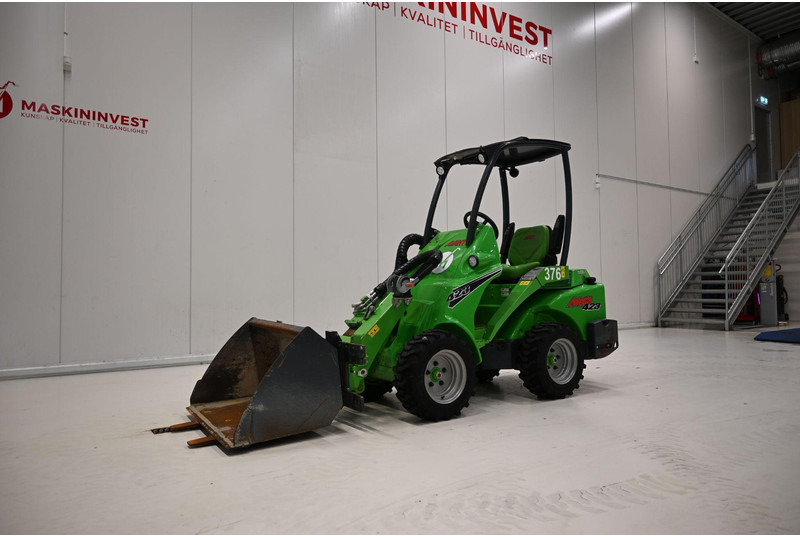 Avant 423 - Колёсный погрузчик: фото 2 Avant 423 - Колёсный погрузчик: фото 2