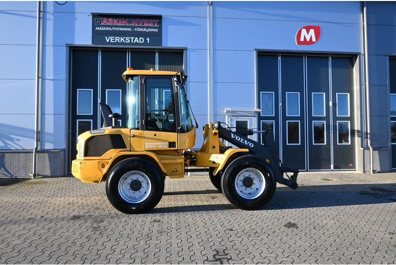 Volvo L30G - Колёсный погрузчик: фото 4 Volvo L30G - Колёсный погрузчик: фото 4