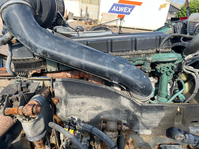 Volvo D11K370 - Двигатель: фото 2 Volvo D11K370 - Двигатель: фото 2