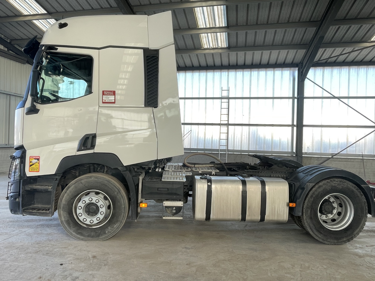 RENAULT T460 - Тягач: фото 2 RENAULT T460 - Тягач: фото 2