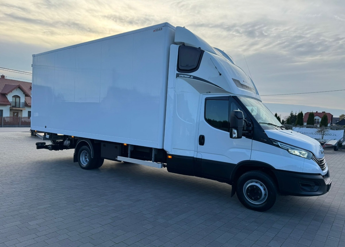 Iveco 72/18 Kontener-Winda 2x Kabina Sypialna IVECO 72C18 Winda Kontener XL Jak Nowe - Фургон с закрытым кузовом: фото 3 Iveco 72/18 Kontener-Winda 2x Kabina Sypialna IVECO 72C18 Winda Kontener XL Jak Nowe - Фургон с закрытым кузовом: фото 3