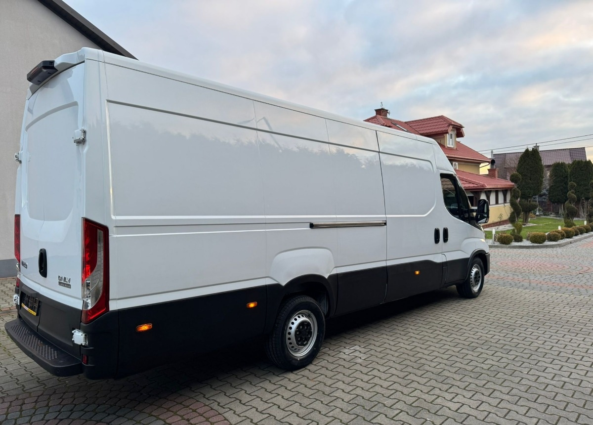 Iveco Maxi 3.0 Himatic 180ps. Iveco 180ps - Цельнометаллический фургон: фото 3 Iveco Maxi 3.0 Himatic 180ps. Iveco 180ps - Цельнометаллический фургон: фото 3