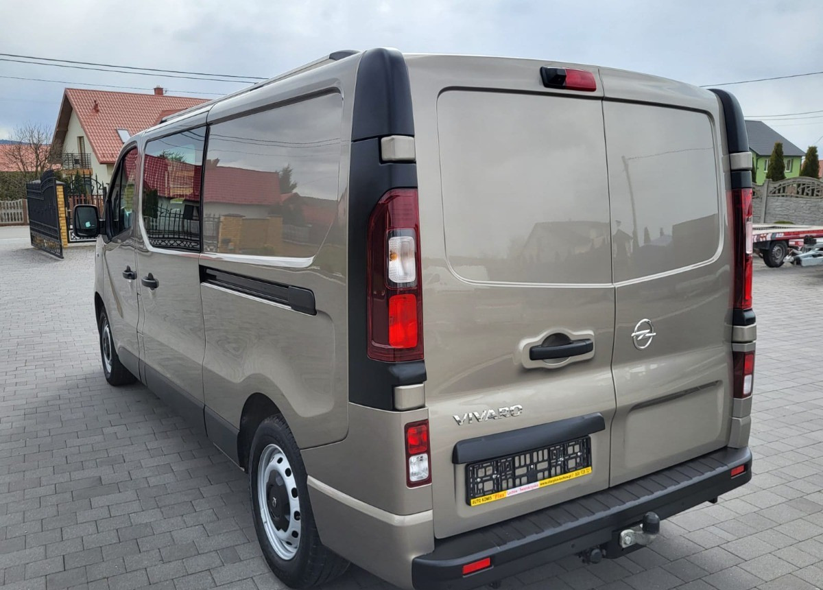 Opel Vivaro Doka Long jak Nowy L2H1 Jak - Грузопассажирский фургон: фото 3 Opel Vivaro Doka Long jak Nowy L2H1 Jak - Грузопассажирский фургон: фото 3