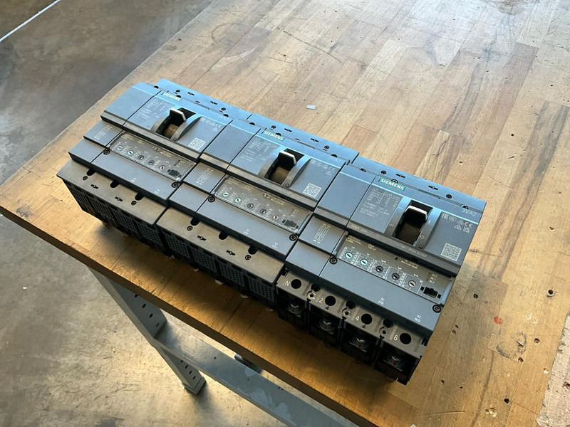 Siemens 3VA2 - Инструмент/ Оборудование: фото 1 Siemens 3VA2 - Инструмент/ Оборудование: фото 1