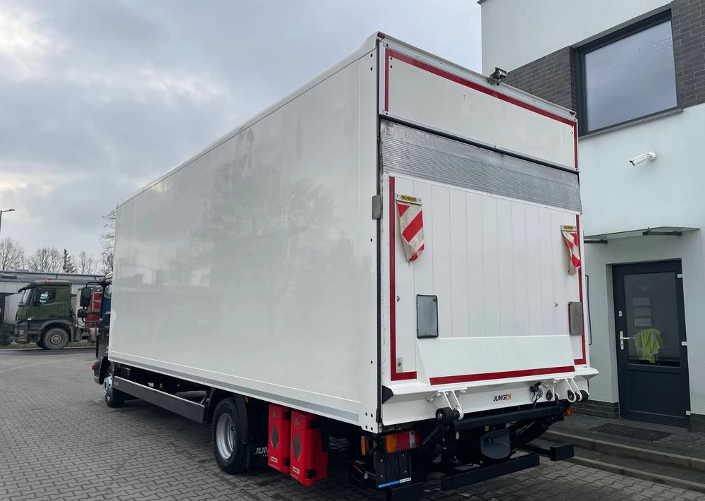 MAN TGL 12.250, KONTENER 7,3m ( 18 europalet ) - Грузовик с закрытым кузовом: фото 5 MAN TGL 12.250, KONTENER 7,3m ( 18 europalet ) - Грузовик с закрытым кузовом: фото 5