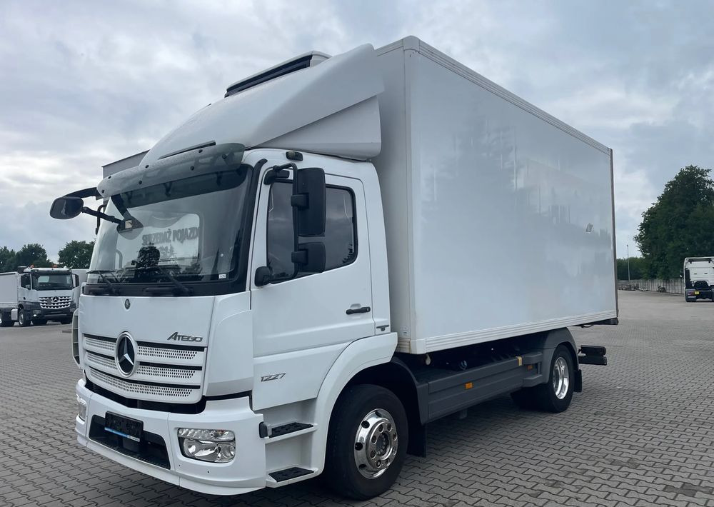 Mercedes-Benz ATEGO 1227 CHŁODNIA HAKOWA / HAKÓWKA - Рефрижератор: фото 2 Mercedes-Benz ATEGO 1227 CHŁODNIA HAKOWA / HAKÓWKA - Рефрижератор: фото 2