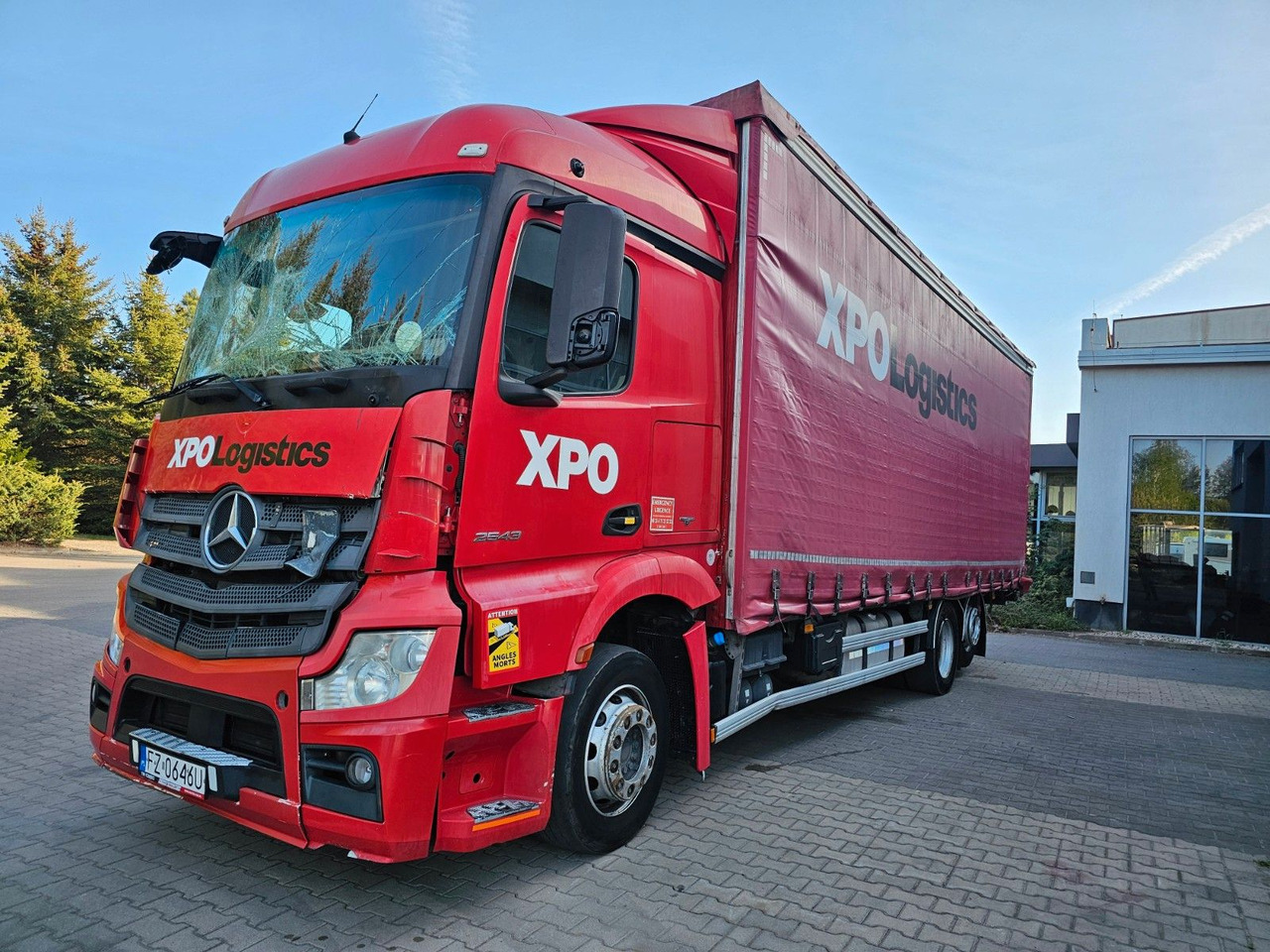 Mercedes-Benz 2543 ACTROS 6x2 JUMBO 8,2 Erhöhtes Dach Edscha - Тентованный грузовик: фото 1 Mercedes-Benz 2543 ACTROS 6x2 JUMBO 8,2 Erhöhtes Dach Edscha - Тентованный грузовик: фото 1