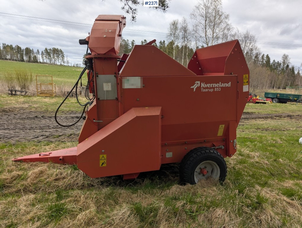 Bale cutter / Feed shredder Kverneland Taarup 853 - Техника для сенозаготовки: фото 3 Bale cutter / Feed shredder Kverneland Taarup 853 - Техника для сенозаготовки: фото 3