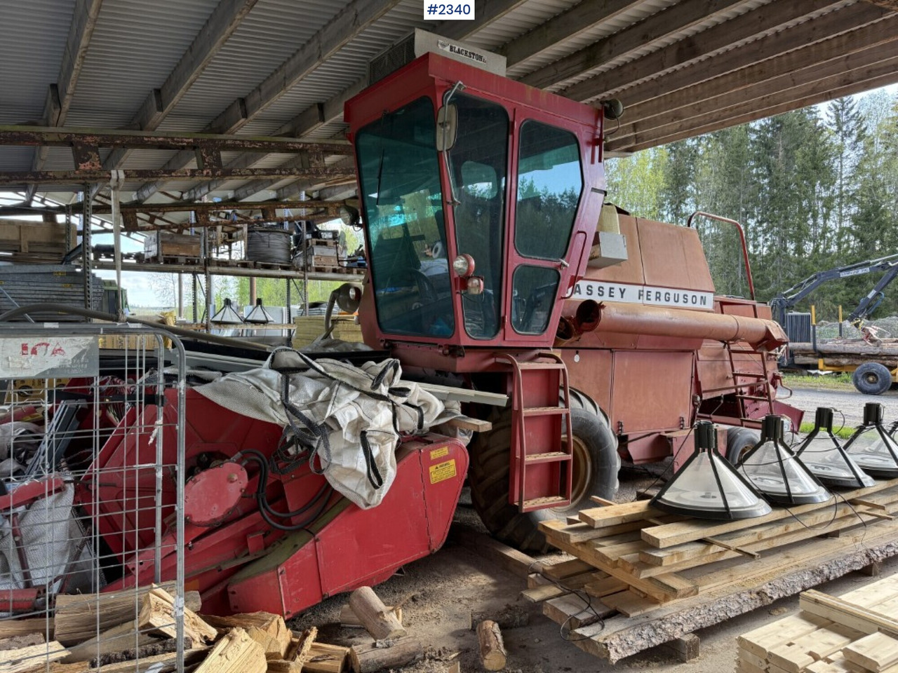 Combine, Massey Ferguson 440-8 - Зерноуборочный комбайн: фото 1 Combine, Massey Ferguson 440-8 - Зерноуборочный комбайн: фото 1