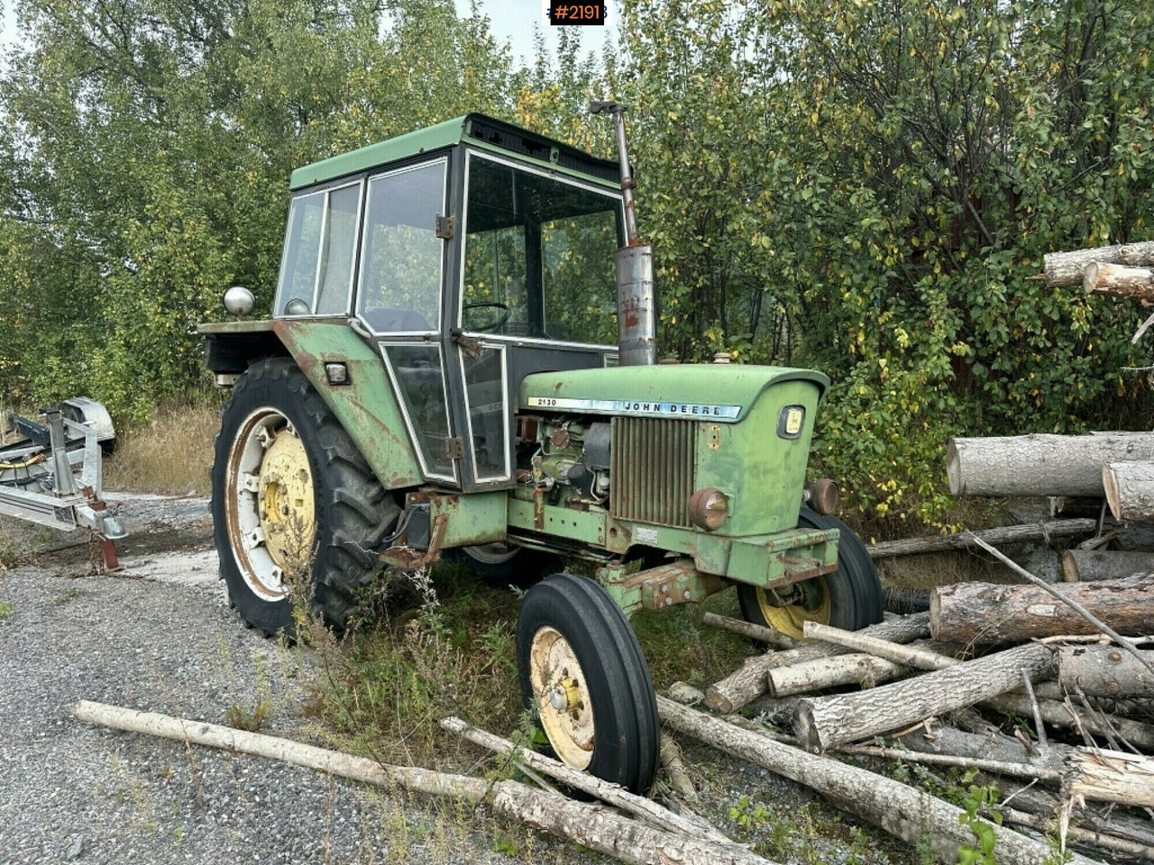 John Deere 2130 Tractor - Трактор: фото 1 John Deere 2130 Tractor - Трактор: фото 1