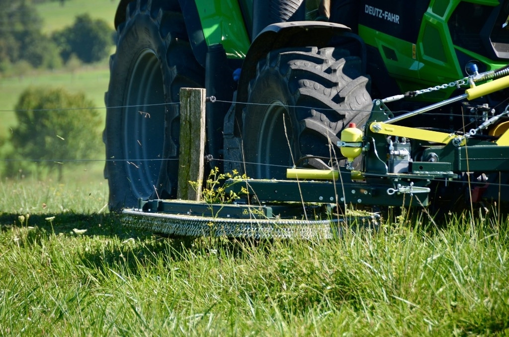 Zaunmäher TriCut A1250 Leitplankenmäher Pfahlmäher - Косилка: фото 3 Zaunmäher TriCut A1250 Leitplankenmäher Pfahlmäher - Косилка: фото 3