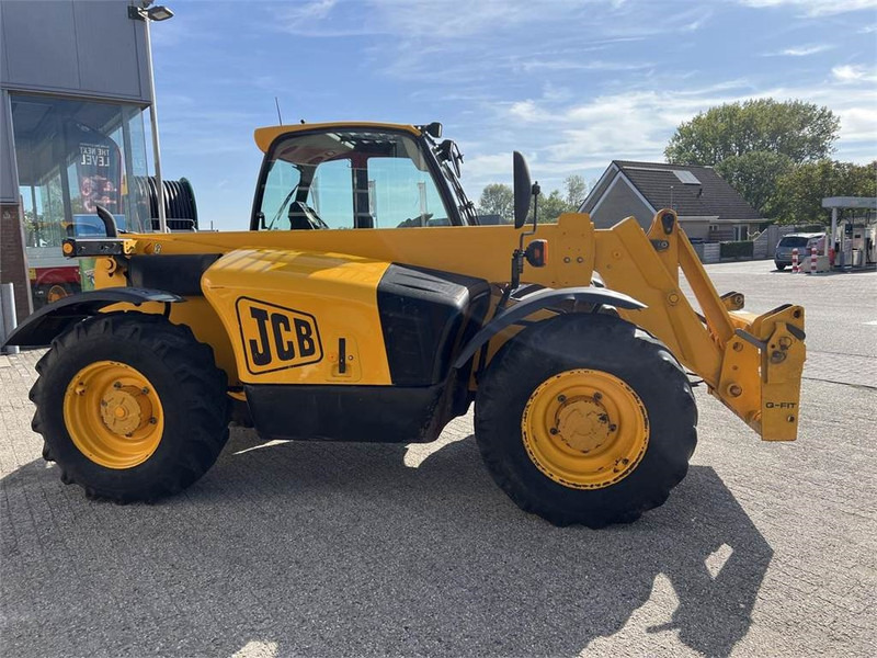 JCB 535-60 - Телескопический погрузчик: фото 3 JCB 535-60 - Телескопический погрузчик: фото 3