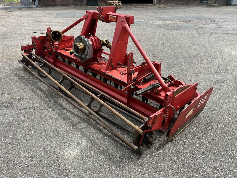 Lely 300-22 - Активная борона: фото 4 Lely 300-22 - Активная борона: фото 4