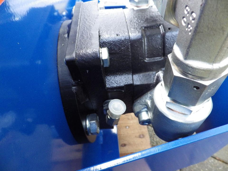 Лесной мульчер Mulcher Forstmulcher Bagger-Mulcher (netto 4500 Euro): фото 11 Лесной мульчер Mulcher Forstmulcher Bagger-Mulcher (netto 4500 Euro): фото 11