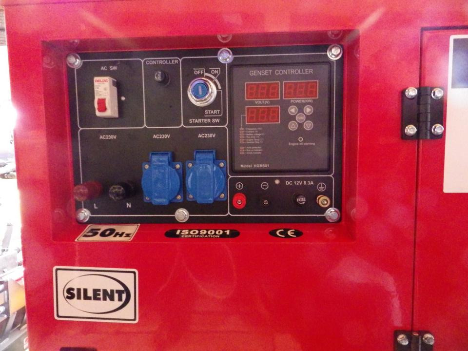 Notstrom Silent Diesel-Generator 6 KW ( €1050,00 netto ) - Электрогенератор: фото 1 Notstrom Silent Diesel-Generator 6 KW ( €1050,00 netto ) - Электрогенератор: фото 1