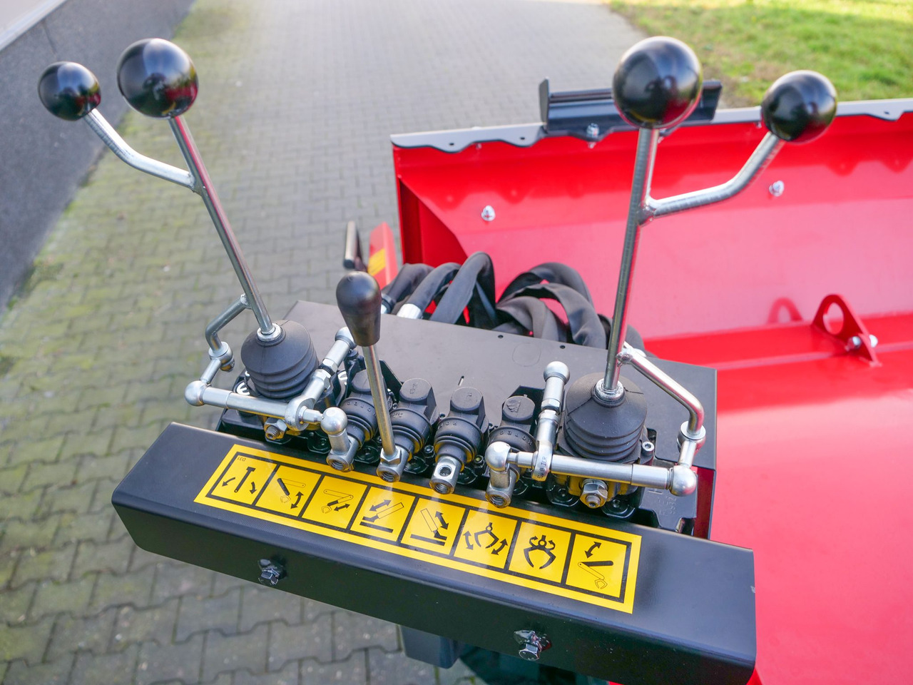 Измельчитель древесины UFKES Greentec Cheetah 30 Tracked: фото 6 Измельчитель древесины UFKES Greentec Cheetah 30 Tracked: фото 6