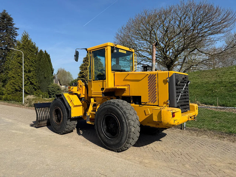 Volvo L70D - Колёсный погрузчик: фото 3 Volvo L70D - Колёсный погрузчик: фото 3