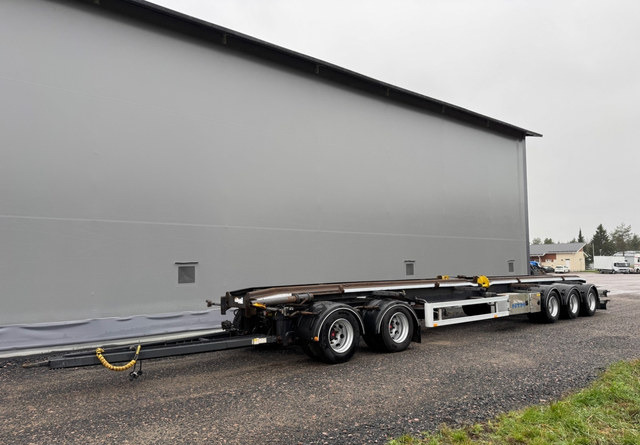 NTMVaihtolavaperävaunu - Другая техника: фото 1 NTMVaihtolavaperävaunu - Другая техника: фото 1