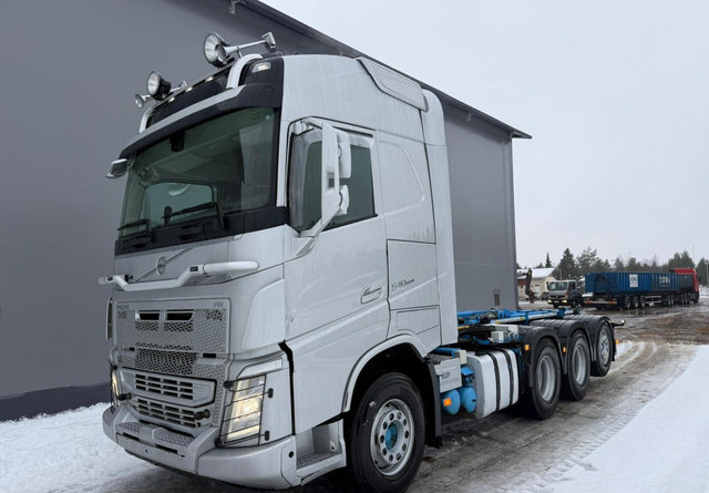 VolvoFh13 540 - Другая техника: фото 1 VolvoFh13 540 - Другая техника: фото 1