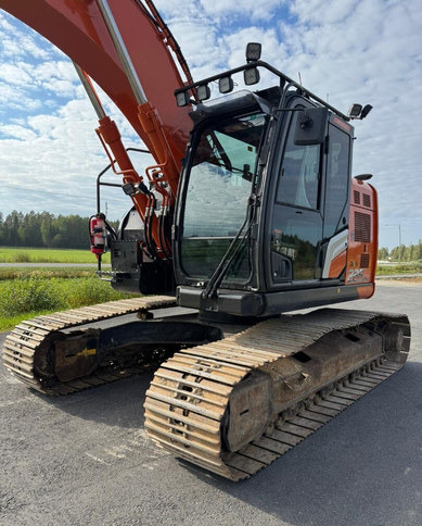 HitachiZX225USLC-7 + Engcon - Гусеничный экскаватор: фото 4 HitachiZX225USLC-7 + Engcon - Гусеничный экскаватор: фото 4