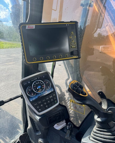 Гусеничный экскаватор HyundaiHX160L + Engcon: фото 14 Гусеничный экскаватор HyundaiHX160L + Engcon: фото 14