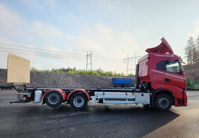 Iveco S-Way 6x2 LNG / LBG - Грузовик-шасси: фото 5 Iveco S-Way 6x2 LNG / LBG - Грузовик-шасси: фото 5