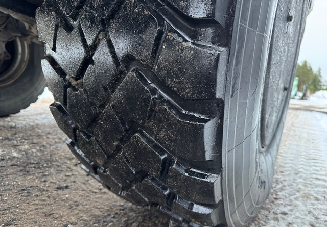 Грузовик бортовой/ Платформа, Автоманипулятор Mercedes-BenzUnimog U5000 + Nosturi Hiab 099 E-4: фото 25 Грузовик бортовой/ Платформа, Автоманипулятор Mercedes-BenzUnimog U5000 + Nosturi Hiab 099 E-4: фото 25