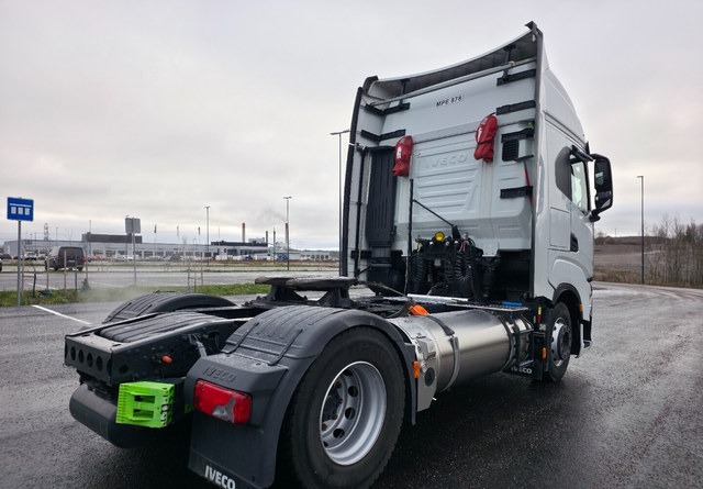 IvecoS-Way 460 4x2 LNG / LBG - Тягач: фото 4 IvecoS-Way 460 4x2 LNG / LBG - Тягач: фото 4