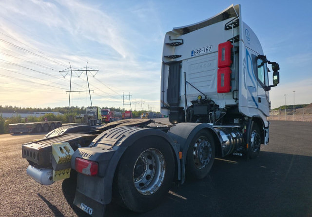 IvecoStralis 460 6x2 LNG/LBG - Тягач: фото 4 IvecoStralis 460 6x2 LNG/LBG - Тягач: фото 4