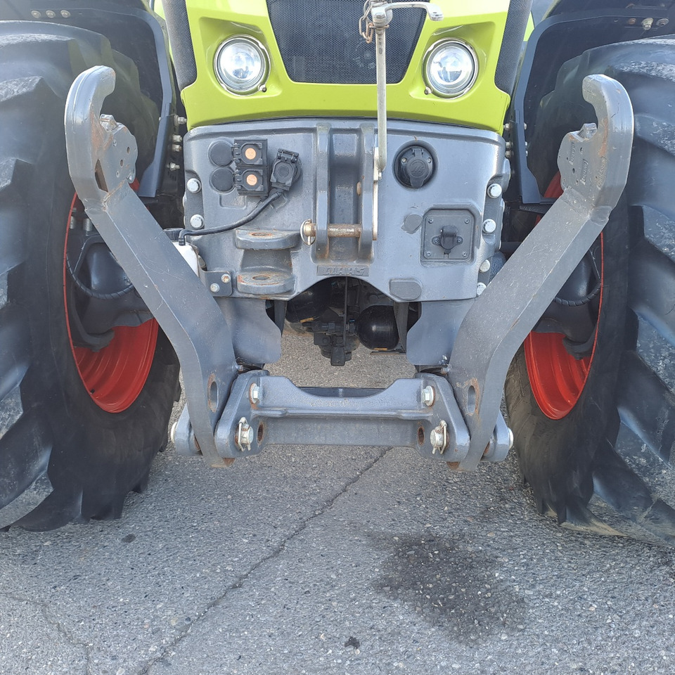 Трактор CLAAS 830 AXION: фото 8 Трактор CLAAS 830 AXION: фото 8