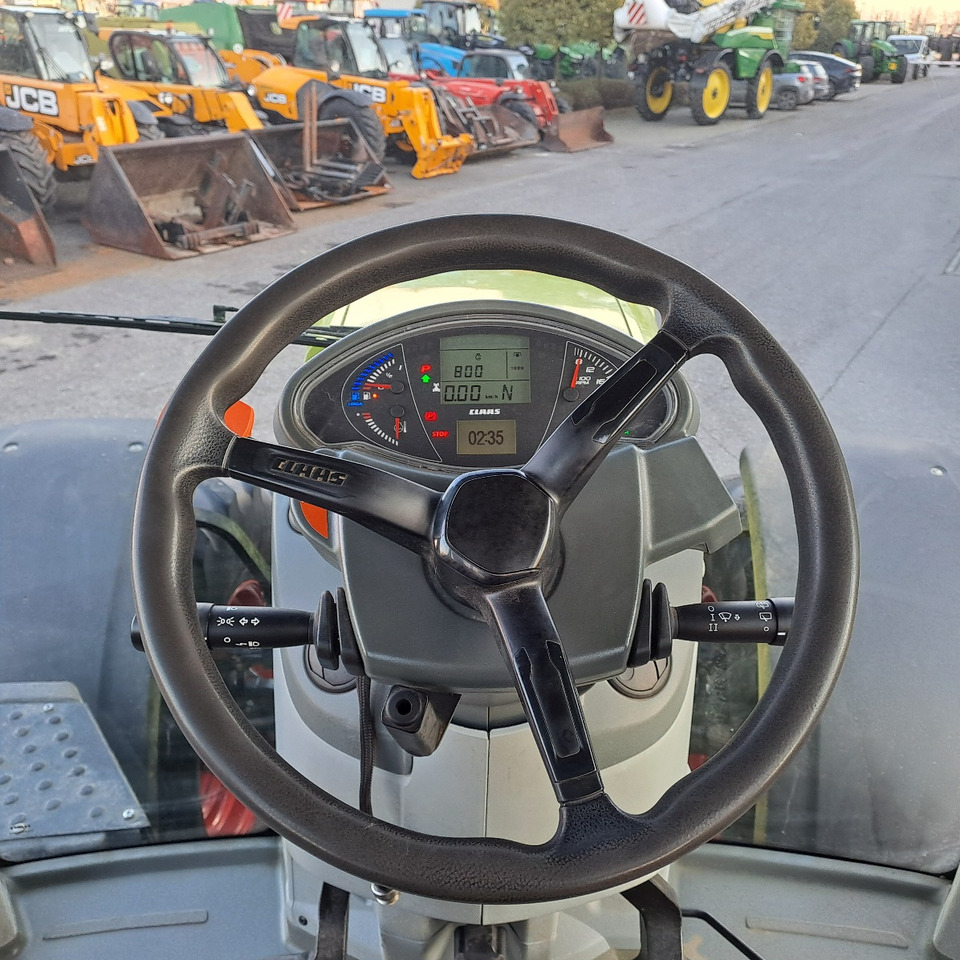 Трактор CLAAS 830 AXION: фото 16 Трактор CLAAS 830 AXION: фото 16