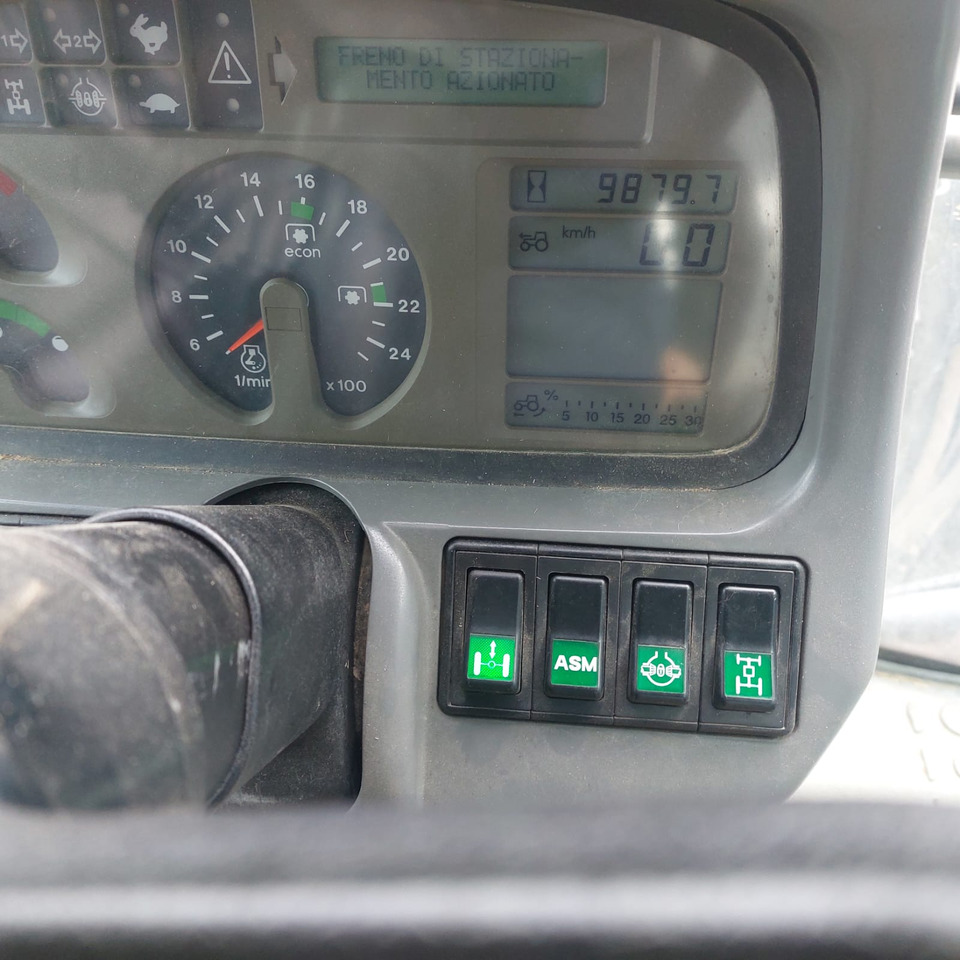 DEUTZ AGROTRON 135 MKIII - Трактор: фото 4 DEUTZ AGROTRON 135 MKIII - Трактор: фото 4