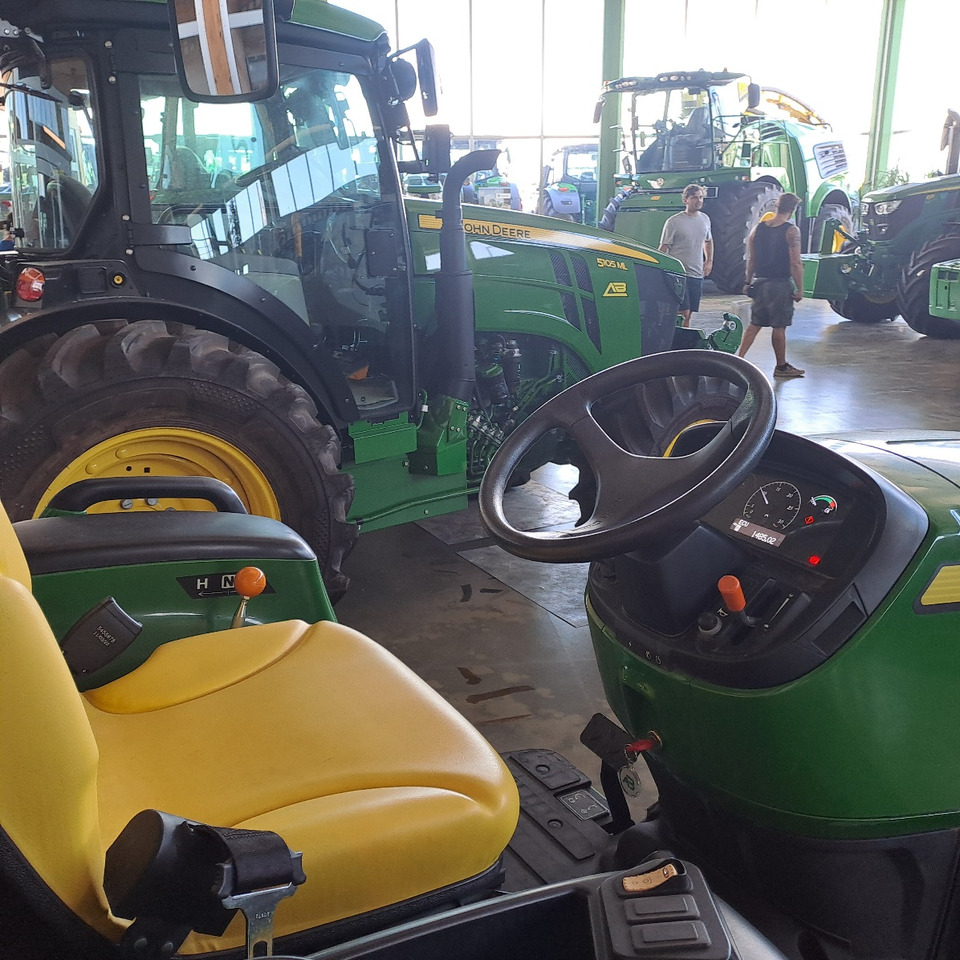 JOHN DEERE 3038E COMPATTO - Трактор: фото 4 JOHN DEERE 3038E COMPATTO - Трактор: фото 4