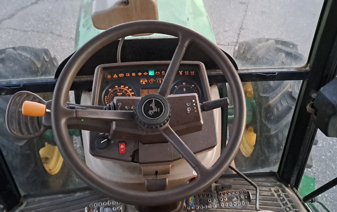 Трактор JOHN DEERE 5820: фото 10