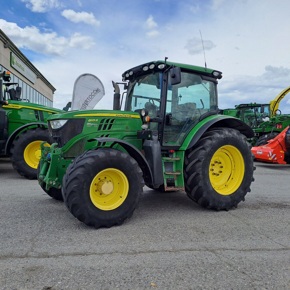 JOHN DEERE 6125R - Трактор: фото 1 JOHN DEERE 6125R - Трактор: фото 1