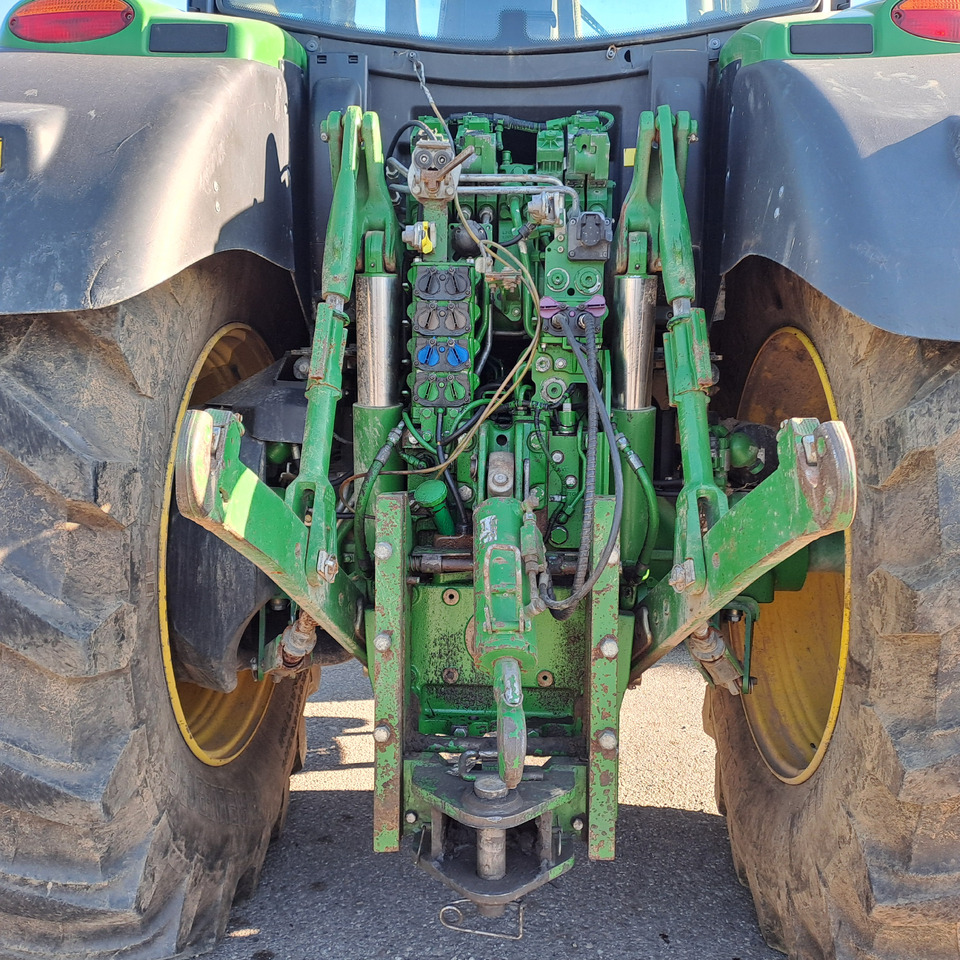 Трактор JOHN DEERE 6215R: фото 9
