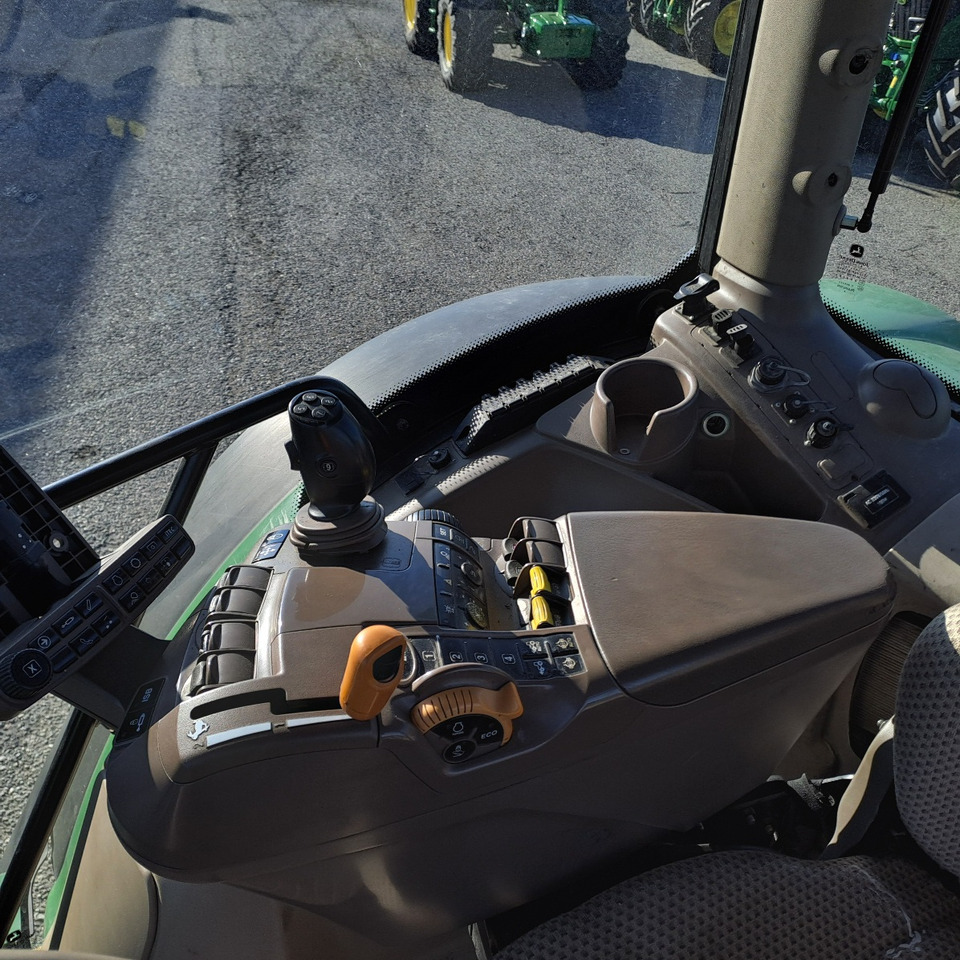 Трактор JOHN DEERE 6215R: фото 7